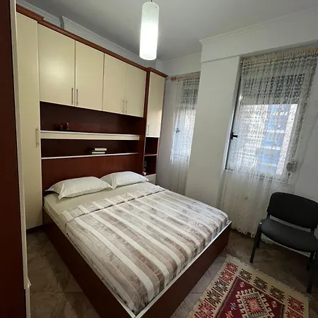 Misus City Center * Тирана